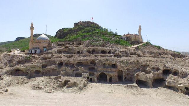 DÜNYANIN en büyük yeraltı şehri Nevşehir