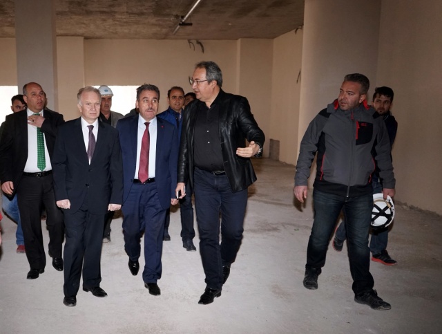 Belediye Başkanı Ünver, Vali Ceylan İle  Nevşehir  Külliyesinde İncelemelerde Bulundu