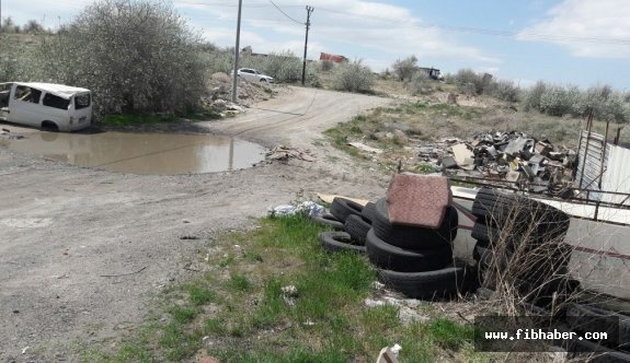 Nevşehir Sanayi Esnafı çöpleri şikayet etti