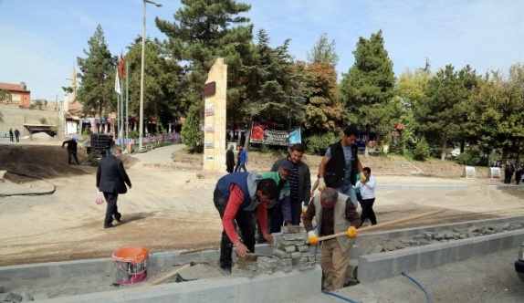 Atatürk bulvarında alt yapı çalışmaları tamamlanıyor