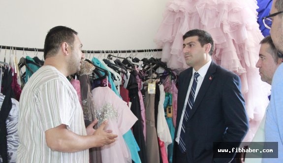 İŞKUR’ dan Askıda Elbise Mağazasına Ziyaret