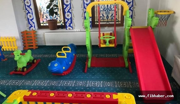 Nevşehir'de Çocuklar için cami içinde oyun alanı