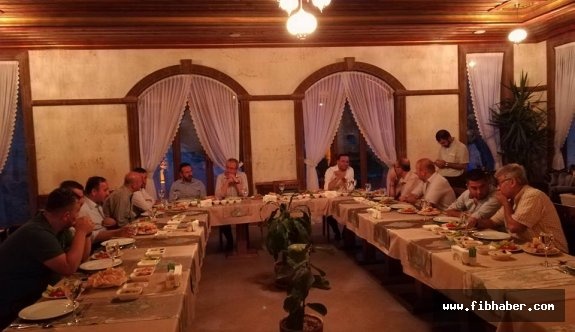 Şehrin Vekilleri ve Başkanı Nevşehirspor için yemekte buluştu