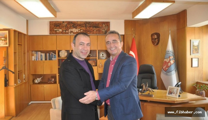 CHP Aydın Milletvekili Bülent Tezcan Avanos Belediyesini Ziyaret Etti