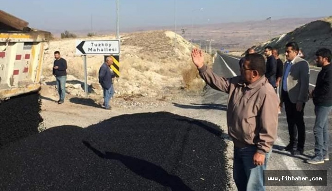 Gülşehir Belediyesi İlçe Merkezinde Yol Yapım Çalışmasını Devam Ettiriyor