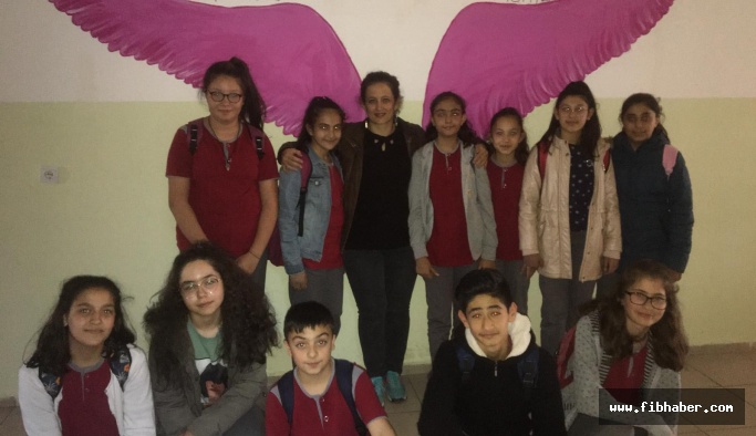 İstiklal Ortaokulu E Twinning Proje Ekibi Hoşgörü Gününü Kutladı