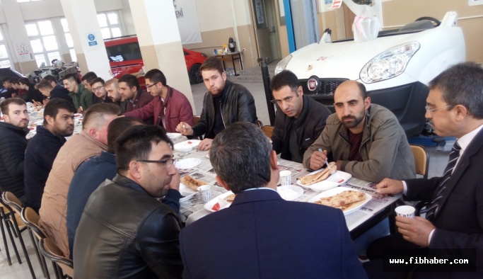 Nevşehir Sanayisi Oto Tamiri Ustaları Kahvaltıda Buluştu