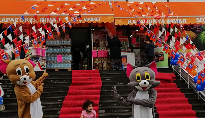 Nevşehir'de Eras Seç Market'ten 1.yıla özel indirimler