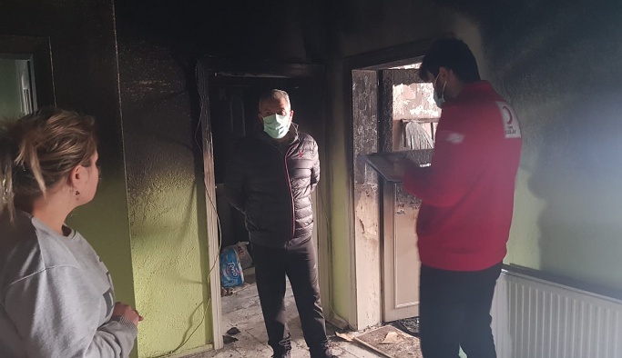 Nevşehir'de evi yanan ailenin yardımına Türk Kızılay'ı koştu!