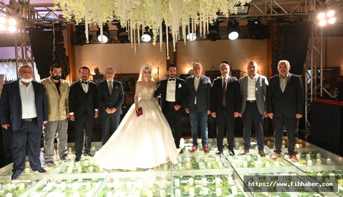 Nevşehir'de yılın düğünü: 'Serendiz ve Burak İşbilir dünya evine girdi'