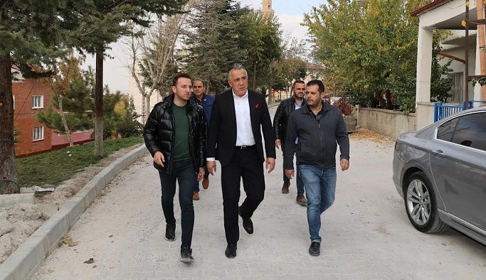 Başkan Savran Nevşehir 350 Evler Mahallesi’nde Çalışmaları İnceledi