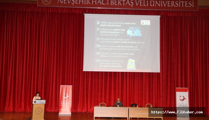 NEVÜ ve Nevşehir Valiliği İl Göç İdaresi Müdürlüğü İşbirliğinde Uluslararası Öğrencilere Yönelik Bilgilendirme Toplantısı Düzenlendi