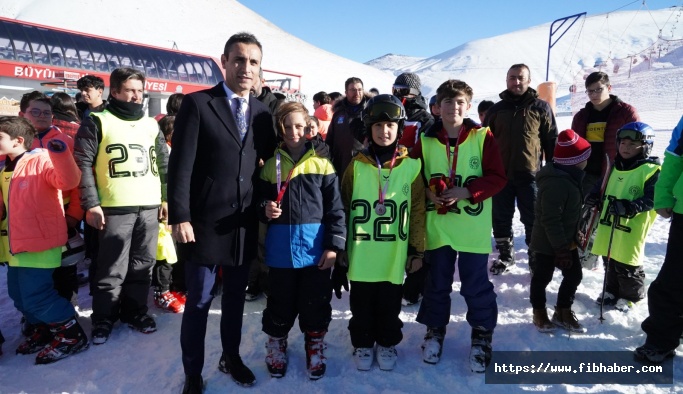 Kayak Alp Disiplini İl Birinciliği Müsabakaları Düzenlendi