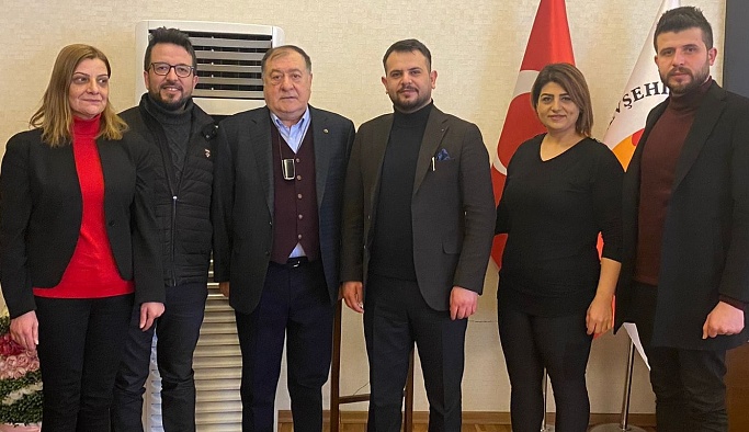 Nevşehir Berberler Odası Yeni Yönetiminden Parmaksız'a Ziyaret