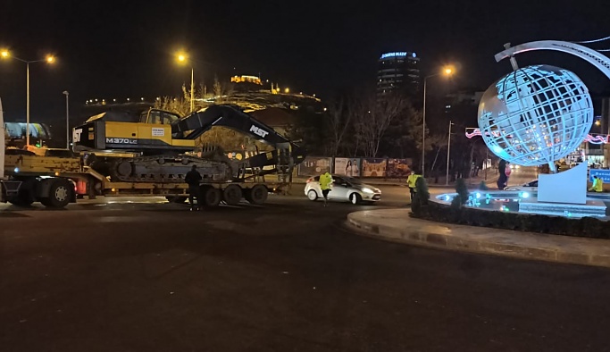 Nevşehir'de arıza yapan TIR yolda kaldı, trafik felç oldu