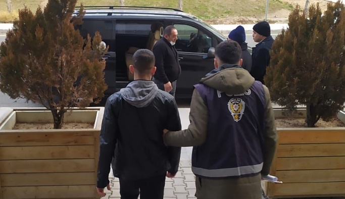 Nevşehir'de yabancı uyruklu 3 kişi sınır dışı edildi