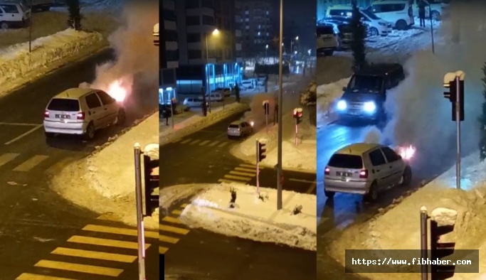 Nevşehir'de seyir halindeki otomobil alev alev yandı