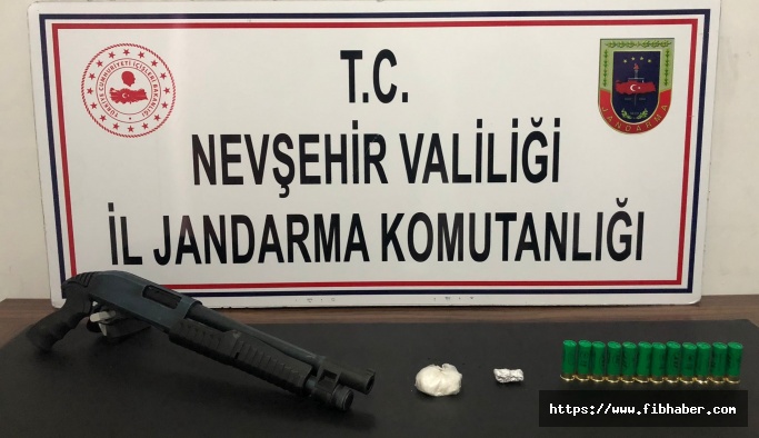 Nevşehir'de ruhsatsız av tüfeği ve uyuşturucu ele geçirildi