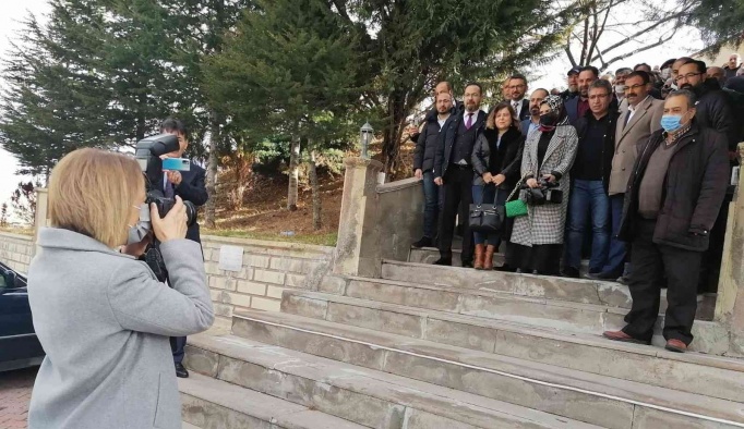 Nevşehir Valisi gazetecilerin fotoğrafını çekti