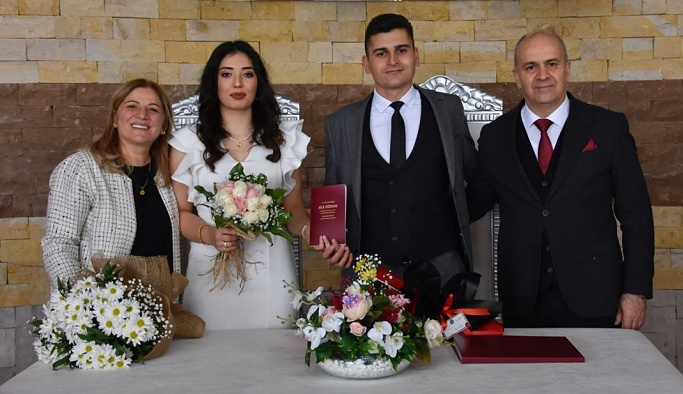 Nevşehir İl Emniyet Müdürü Artunay ve Eşi Nikah Şahitliği Yaptı