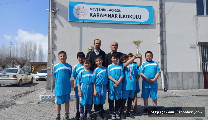 Acıgöl'de Futsal Turnuvasının birincisi Karapınar İlkokulu