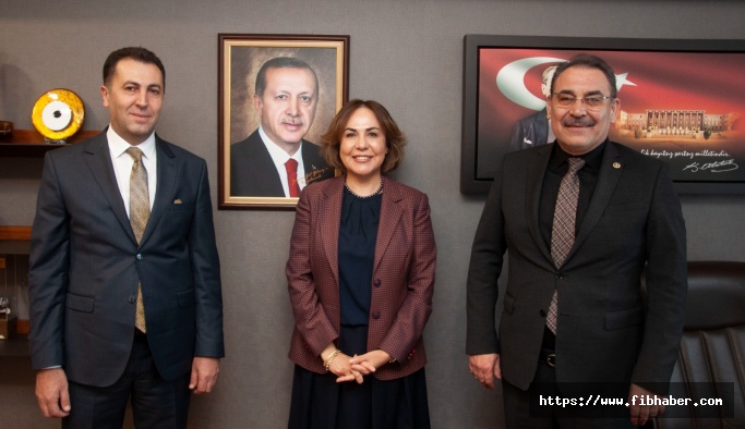 Nevşehir Milletvekili Menekşe Ekici'yi Mersin Milletvekillerine tanıttı