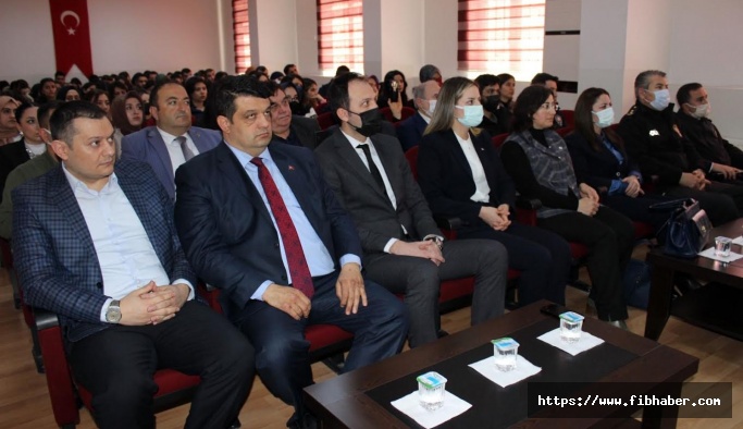 NEVÜ Gülşehir SBMYO'da Hocalı Soykırımı Konferansı Gerçekleştirildi