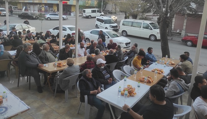 Ankara'daki Hirkatepesidelik köylüleri iftarda buluştu