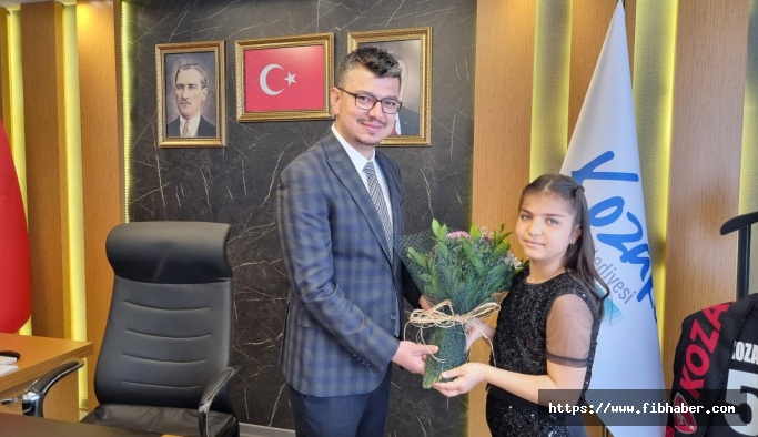 Kozaklı'da Başkan Kabukcuoğlu Koltuğunu Küçük Belinay’a Devretti