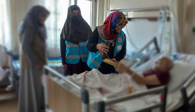 Nevşehir'de Kadir Gecesi Hastalar Unutulmadı
