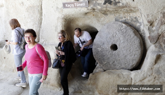 Yunan Turistlerin Kayaşehir İlgisi Sürüyor