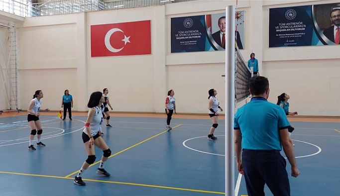 Nevşehir’de Basketbol ve voleybol turnuvası başladı