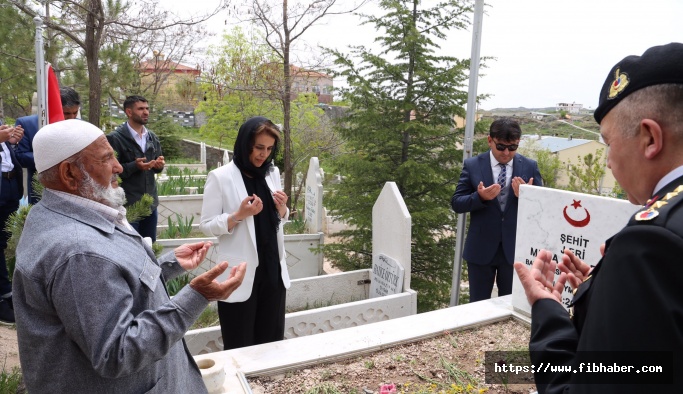 Vali Becel, Bayramda Şehit Ailelerini Unutmadı
