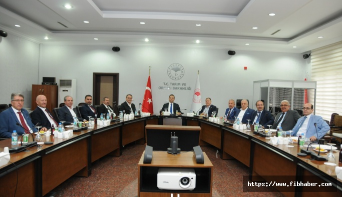 Nevşehir Oda ve Borsa Heyeti Bakan Yardımcısı Gizligider'le Buluştu