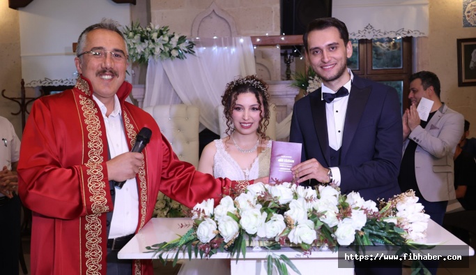 Nevşehirli genç avukat Mehmet Gün dünya evine girdi