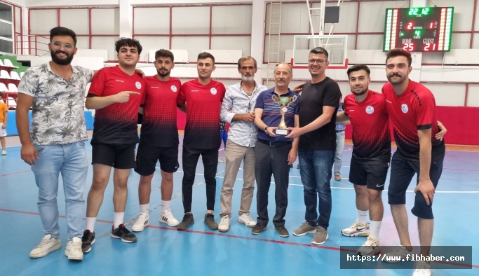 Kozaklı ‘Kurumlar Arası Voleybol Turnuvası’nın şampiyonu belli oldu