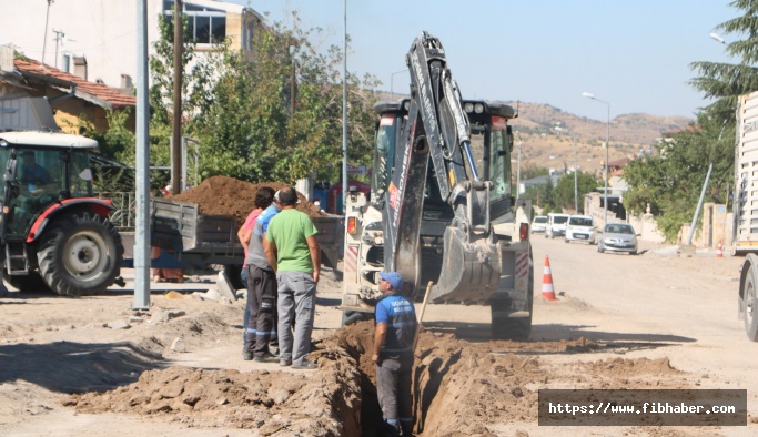 Başkan Süslü, Uçhisar'da sıcak asfalt ve altyapı çalışmalarını inceledi