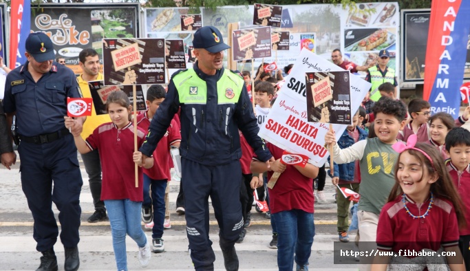 Nevşehir ilçelerinde 'Yayalara öncelik duruşu, hayata saygı duruşu'