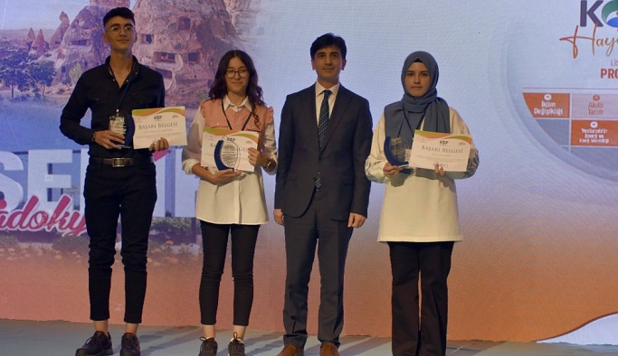 Nevşehirli 3 öğrencinin projesi KOP'tan ödül aldı