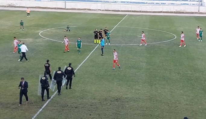 Tatsız, tuzsuz, zevksiz maç: Amasyaspor 0-0 Nevşehir Belediyespor