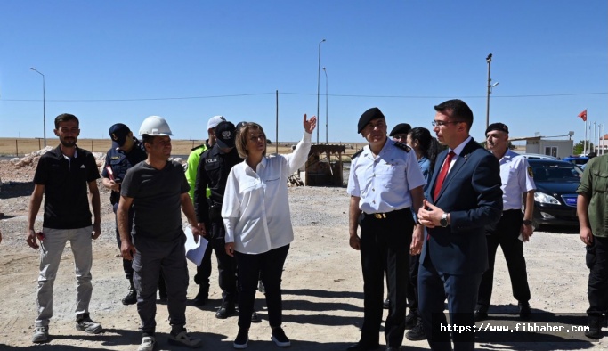 Vali Becel Kozaklı Jandarma Karakol Komutanlığı inşaatını inceledi