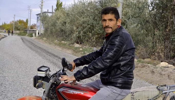 Yazıhüyük kasabasından Harun Tekbıçak 44 yaşında hayatını kaybetti