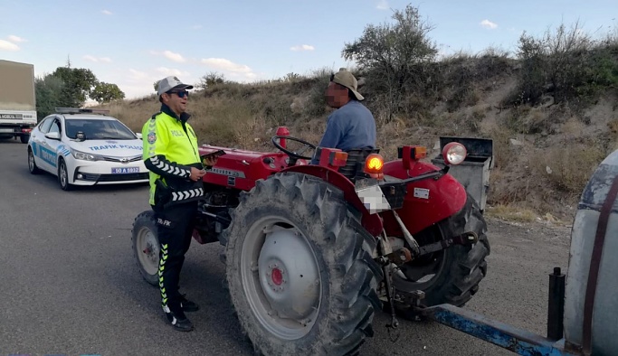 Nevşehir'de Traktör ve Tarım İşçileri Taşımacılığı Denetimi Yapıldı