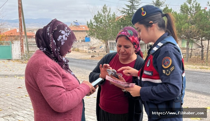 Nevşehir'de Jandarma Kadınlara KADES'i Anlattı