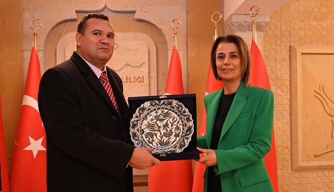 Dostluk Başkanı Maidana Nevşehir'de Vali Becel ile görüştü