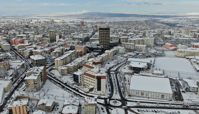 Hava sıcaklıkları düşüyor; Nevşehir'de kar kapıda!