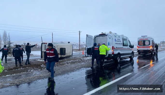 Nevşehir'de tarım işçilerini taşıyan minibüs devrildi: 1 ölü, 13 yaralı