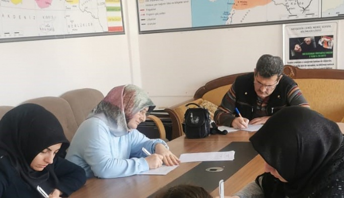 Nevşehir'de Velilere bilgi ve becerilerini geliştirmeleri eğitimi veriliyor