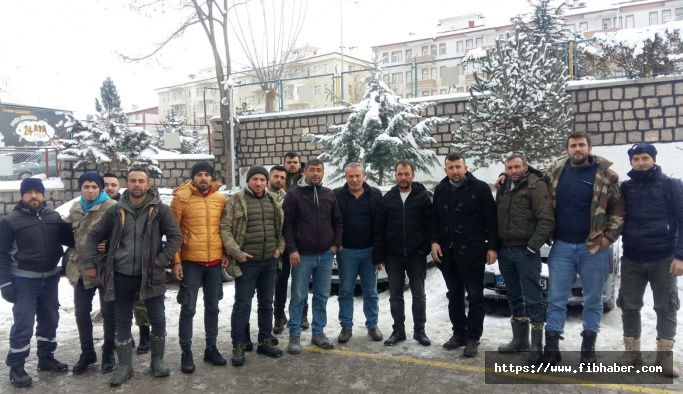 Nevşehir'den 14 kişilik inşaat ustaları deprem bölgesine gitti