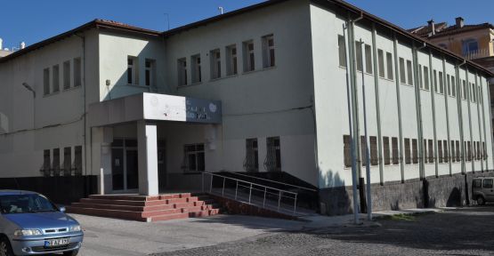  Kızılay Eski Nevşehir Sağlık Müdürlüğü Binasına Talip
